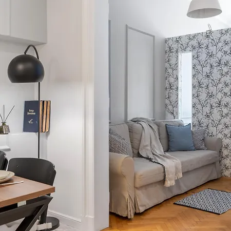 Sleeping In Main Market * Kraków