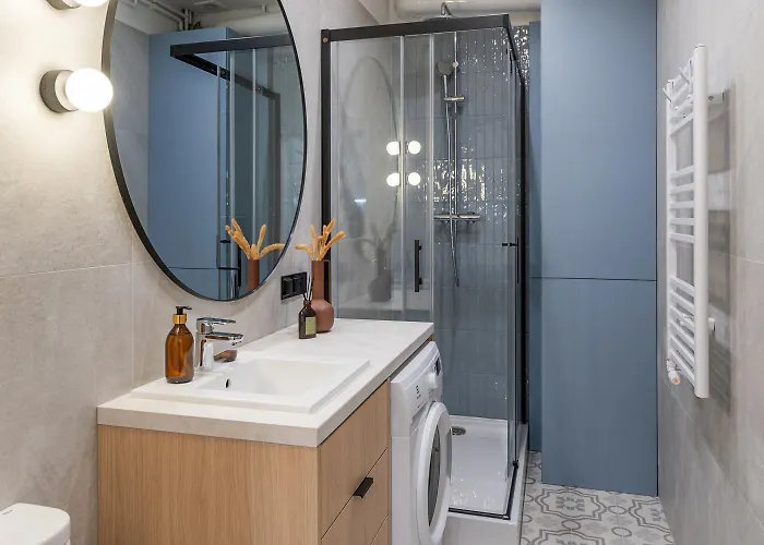 Sleeping In Main Market *