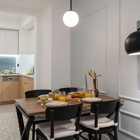 Sleeping In Main Market Apartment Krakau