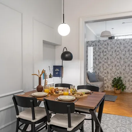 Апартаменты Sleeping In Main Market *